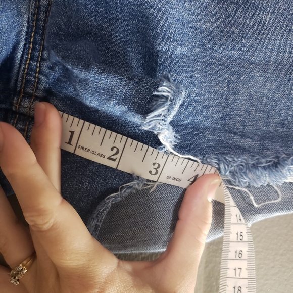 Old Navy Hi Rise Sky-Hi A-Line Mary Jo Jean Shorts Size 10 2022 Button Fly - Picture 6 of 10